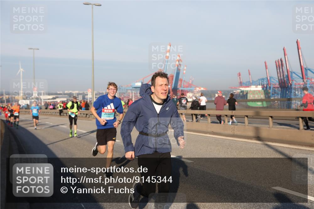 03.10.2025 - Köhlbrandbrückenlauf Yannick Fuchs http://msf.ph/oto/9145344 03.10.2025 08:34:34 Position 2 1230 meine-sportfotos.de