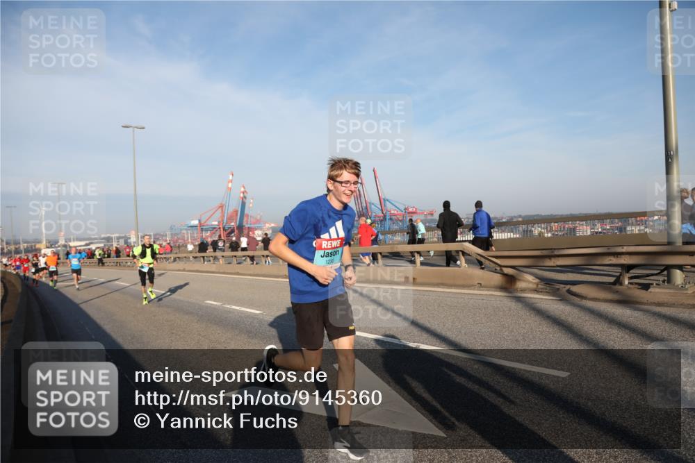 03.10.2025 - Köhlbrandbrückenlauf Yannick Fuchs http://msf.ph/oto/9145360 03.10.2025 08:34:35 Position 2 1230 meine-sportfotos.de