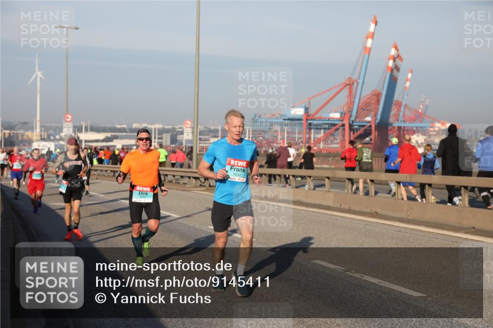 03.10.2025 - Köhlbrandbrückenlauf Yannick Fuchs http://msf.ph/oto/9145411 03.10.2025 08:34:39 Position 2 1030 meine-sportfotos.de