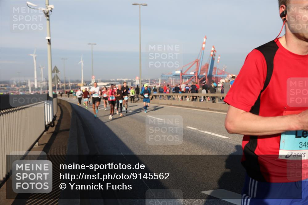 03.10.2025 - Köhlbrandbrückenlauf Yannick Fuchs http://msf.ph/oto/9145562 03.10.2025 08:34:48 Position 2 349 meine-sportfotos.de
