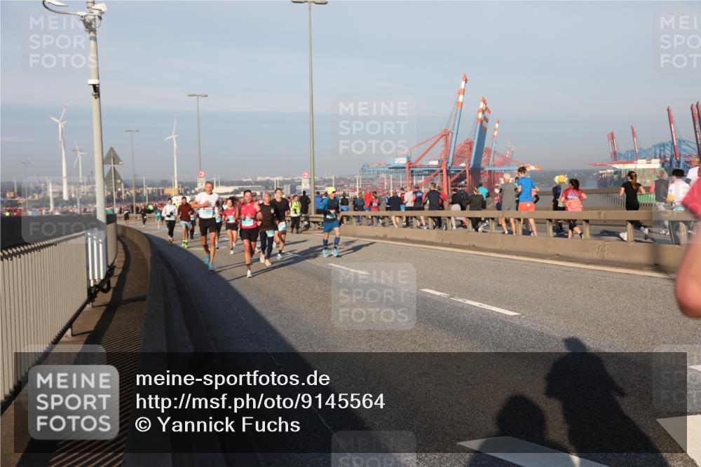 03.10.2025 - Köhlbrandbrückenlauf Yannick Fuchs http://msf.ph/oto/9145564 03.10.2025 08:34:48 Position 2  meine-sportfotos.de