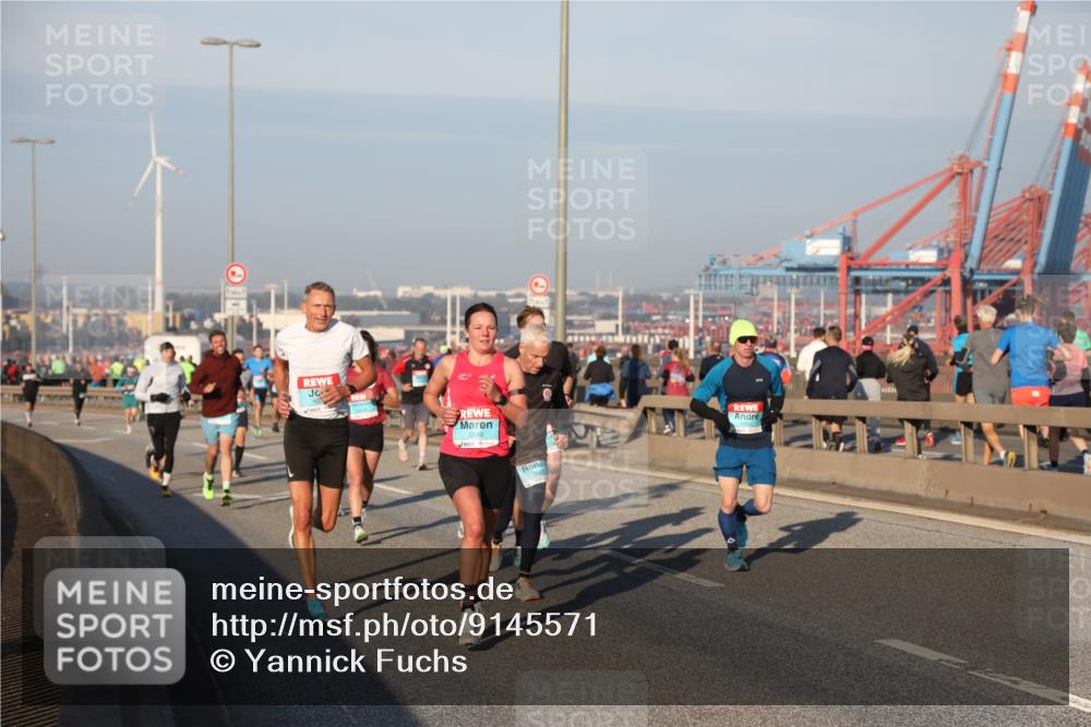 03.10.2025 - Köhlbrandbrückenlauf Yannick Fuchs http://msf.ph/oto/9145571 03.10.2025 08:34:50 Position 2 3249 meine-sportfotos.de