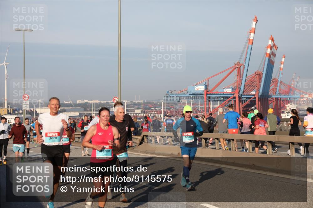 03.10.2025 - Köhlbrandbrückenlauf Yannick Fuchs http://msf.ph/oto/9145575 03.10.2025 08:34:50 Position 2 500, 1048, 3249 meine-sportfotos.de
