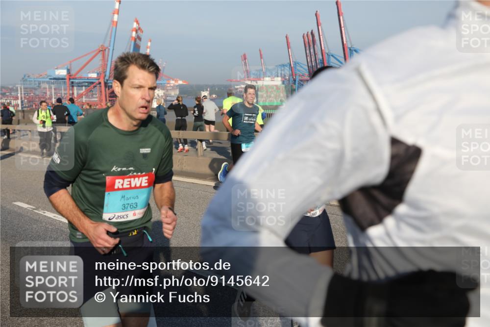 03.10.2025 - Köhlbrandbrückenlauf Yannick Fuchs http://msf.ph/oto/9145642 03.10.2025 08:34:59 Position 2 3763 meine-sportfotos.de