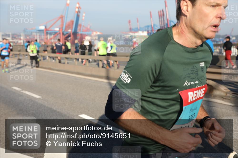 03.10.2025 - Köhlbrandbrückenlauf Yannick Fuchs http://msf.ph/oto/9145651 03.10.2025 08:35:00 Position 2 000, 3763 meine-sportfotos.de