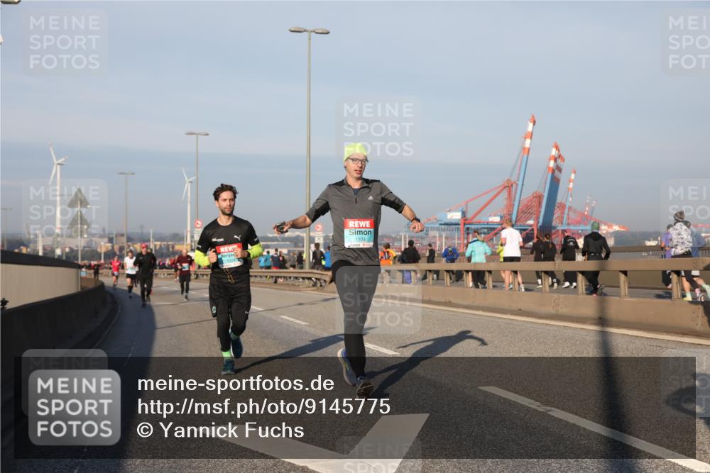 03.10.2025 - Köhlbrandbrückenlauf Yannick Fuchs http://msf.ph/oto/9145775 03.10.2025 08:35:11 Position 2 1224, 1103 meine-sportfotos.de