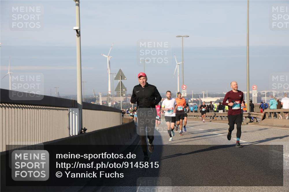 03.10.2025 - Köhlbrandbrückenlauf Yannick Fuchs http://msf.ph/oto/9145815 03.10.2025 08:35:16 Position 2  meine-sportfotos.de