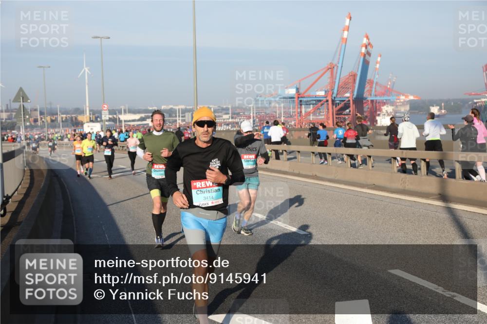 03.10.2025 - Köhlbrandbrückenlauf Yannick Fuchs http://msf.ph/oto/9145941 03.10.2025 08:35:32 Position 2 1180, 3414 meine-sportfotos.de