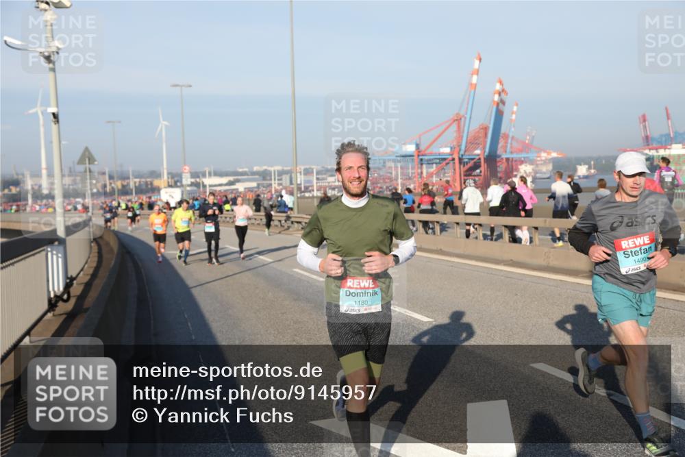 03.10.2025 - Köhlbrandbrückenlauf Yannick Fuchs http://msf.ph/oto/9145957 03.10.2025 08:35:34 Position 2 1180, 1490 meine-sportfotos.de