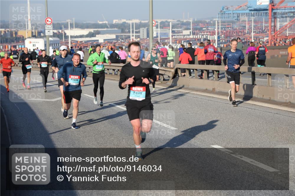 03.10.2025 - Köhlbrandbrückenlauf Yannick Fuchs http://msf.ph/oto/9146034 03.10.2025 08:35:45 Position 2 1265, 1068, 2025 meine-sportfotos.de