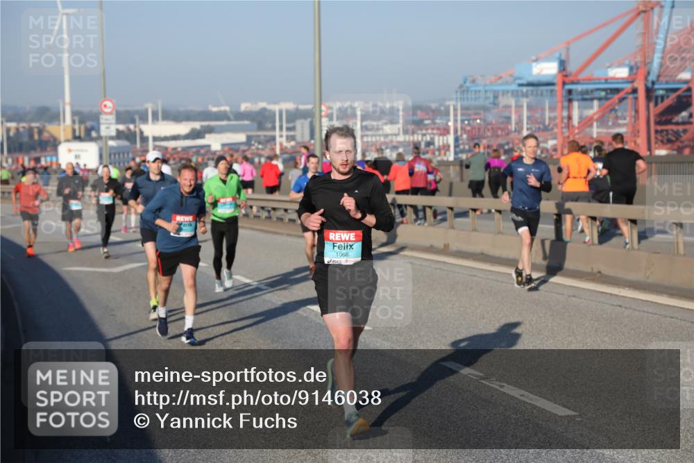 03.10.2025 - Köhlbrandbrückenlauf Yannick Fuchs http://msf.ph/oto/9146038 03.10.2025 08:35:46 Position 2 1068 meine-sportfotos.de