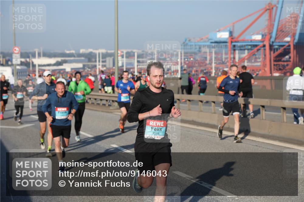 03.10.2025 - Köhlbrandbrückenlauf Yannick Fuchs http://msf.ph/oto/9146043 03.10.2025 08:35:46 Position 2 1068 meine-sportfotos.de