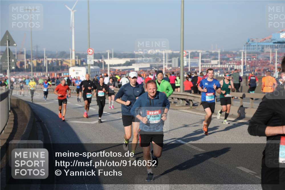 03.10.2025 - Köhlbrandbrückenlauf Yannick Fuchs http://msf.ph/oto/9146052 03.10.2025 08:35:47 Position 2 1265 meine-sportfotos.de