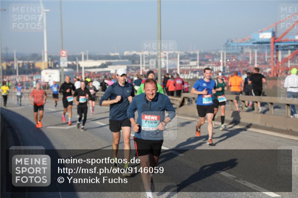 03.10.2025 - Köhlbrandbrückenlauf Yannick Fuchs http://msf.ph/oto/9146059 03.10.2025 08:35:48 Position 2 1265 meine-sportfotos.de