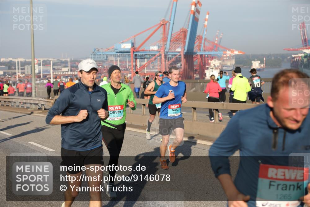 03.10.2025 - Köhlbrandbrückenlauf Yannick Fuchs http://msf.ph/oto/9146078 03.10.2025 08:35:50 Position 2 1010, 3181, 1265 meine-sportfotos.de