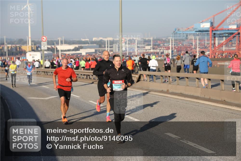 03.10.2025 - Köhlbrandbrückenlauf Yannick Fuchs http://msf.ph/oto/9146095 03.10.2025 08:35:52 Position 2 1261 meine-sportfotos.de