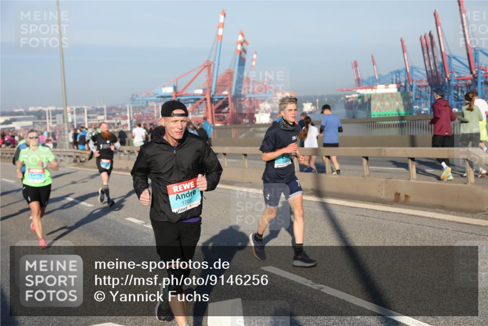 03.10.2025 - Köhlbrandbrückenlauf Yannick Fuchs http://msf.ph/oto/9146256 03.10.2025 08:36:07 Position 2 1703 meine-sportfotos.de