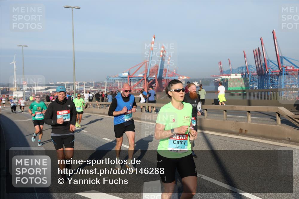 03.10.2025 - Köhlbrandbrückenlauf Yannick Fuchs http://msf.ph/oto/9146288 03.10.2025 08:36:10 Position 2 2819 meine-sportfotos.de
