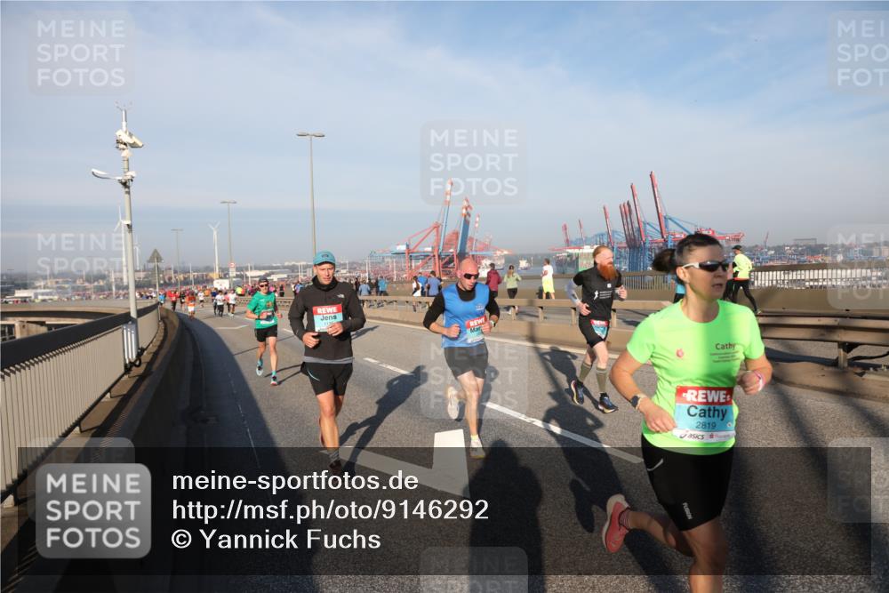03.10.2025 - Köhlbrandbrückenlauf Yannick Fuchs http://msf.ph/oto/9146292 03.10.2025 08:36:10 Position 2 2819 meine-sportfotos.de