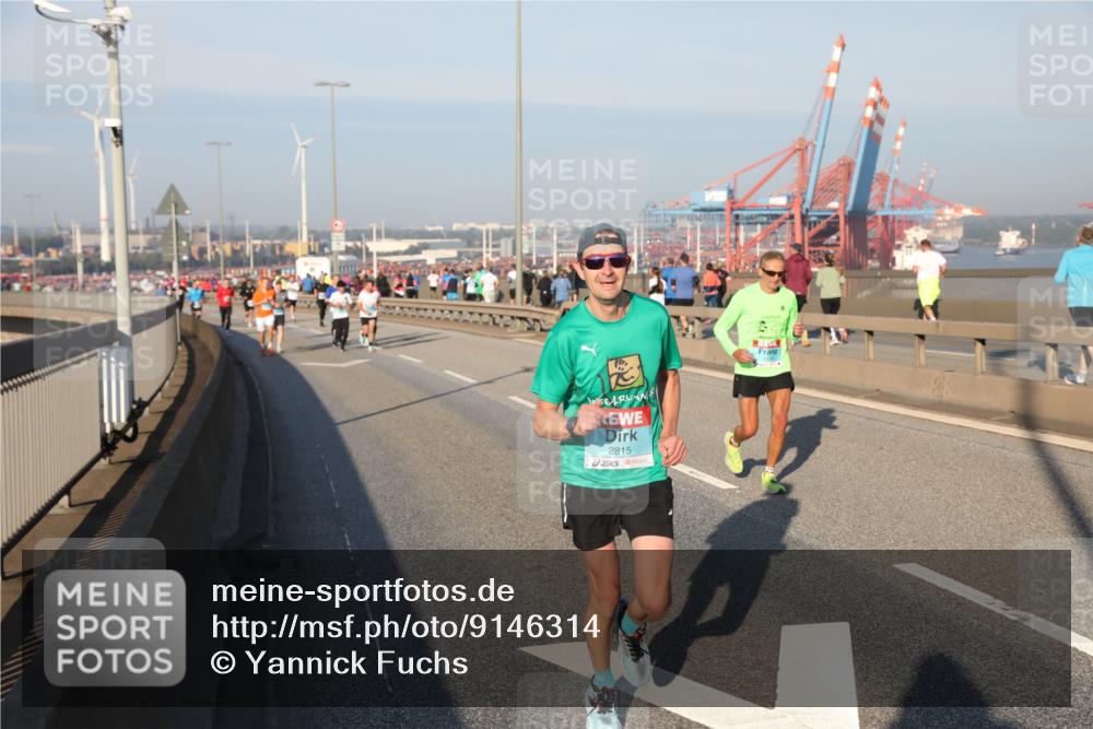 03.10.2025 - Köhlbrandbrückenlauf Yannick Fuchs http://msf.ph/oto/9146314 03.10.2025 08:36:12 Position 2 2815 meine-sportfotos.de