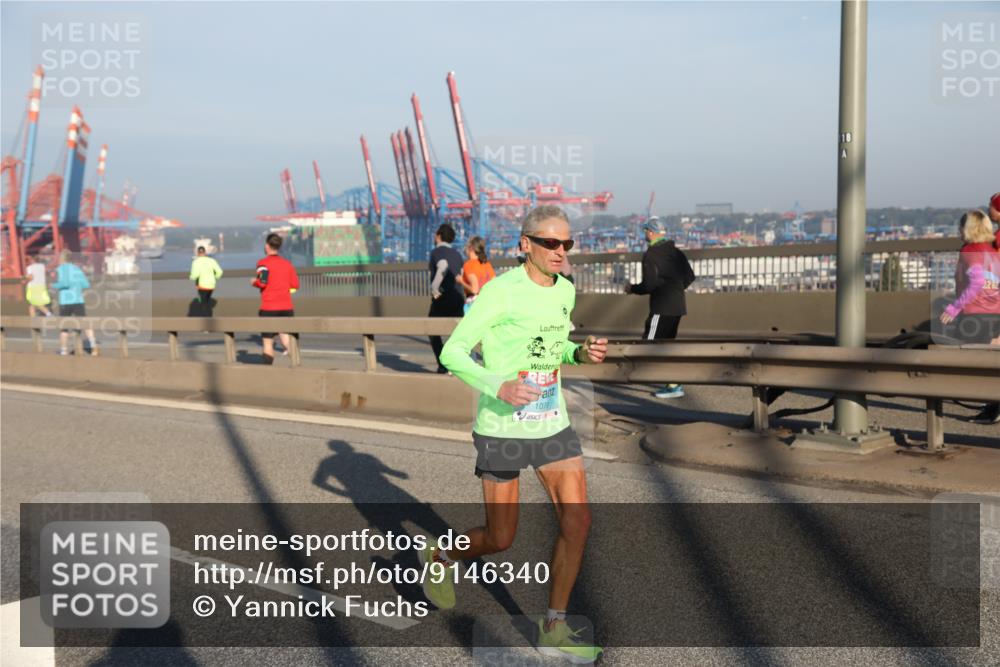 03.10.2025 - Köhlbrandbrückenlauf Yannick Fuchs http://msf.ph/oto/9146340 03.10.2025 08:36:14 Position 2 1079, 212 meine-sportfotos.de