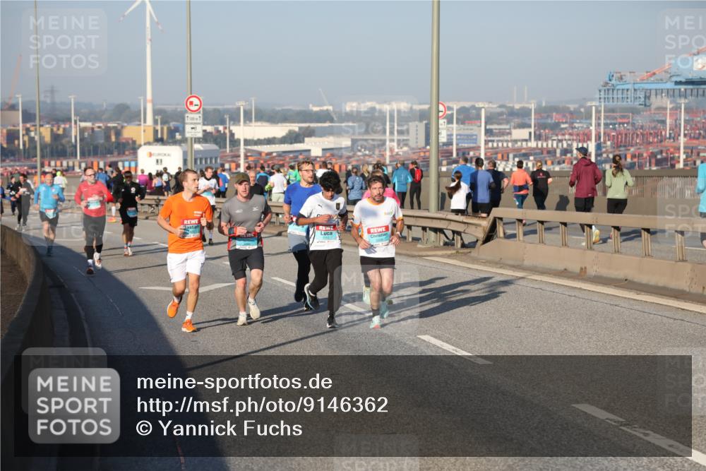 03.10.2025 - Köhlbrandbrückenlauf Yannick Fuchs http://msf.ph/oto/9146362 03.10.2025 08:36:17 Position 2 1, 500, 1 meine-sportfotos.de