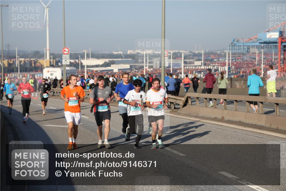 03.10.2025 - Köhlbrandbrückenlauf Yannick Fuchs http://msf.ph/oto/9146371 03.10.2025 08:36:17 Position 2 1423, 3795, 1112 meine-sportfotos.de