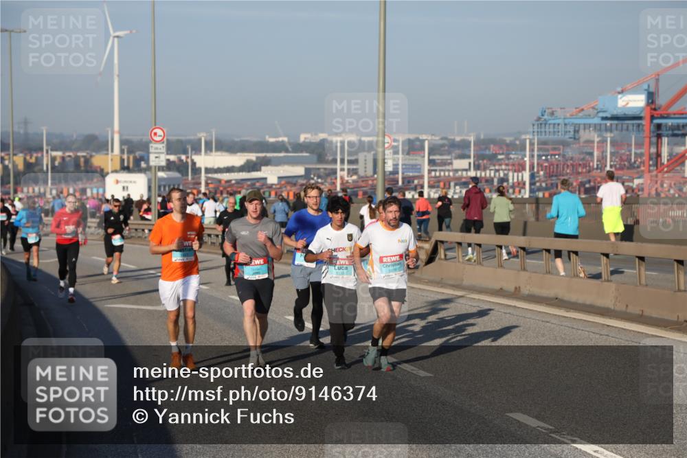 03.10.2025 - Köhlbrandbrückenlauf Yannick Fuchs http://msf.ph/oto/9146374 03.10.2025 08:36:18 Position 2 1112, 3338 meine-sportfotos.de