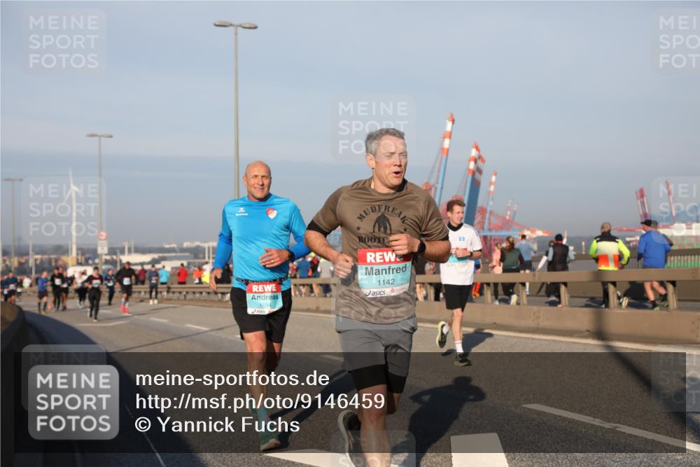 03.10.2025 - Köhlbrandbrückenlauf Yannick Fuchs http://msf.ph/oto/9146459 03.10.2025 08:36:29 Position 2 1094, 1142 meine-sportfotos.de