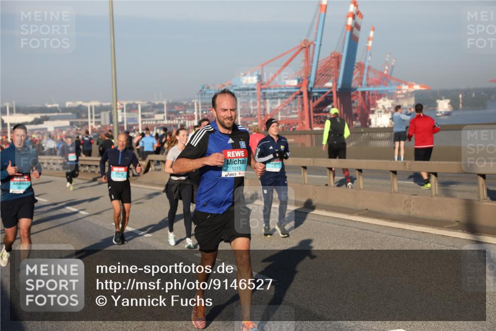 03.10.2025 - Köhlbrandbrückenlauf Yannick Fuchs http://msf.ph/oto/9146527 03.10.2025 08:36:40 Position 2 1215 meine-sportfotos.de