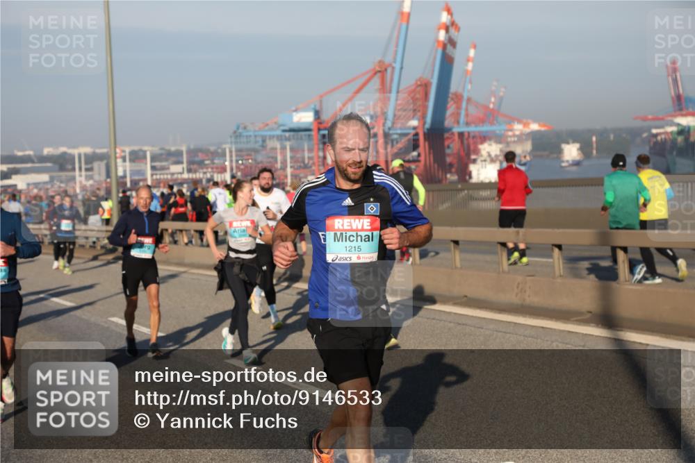 03.10.2025 - Köhlbrandbrückenlauf Yannick Fuchs http://msf.ph/oto/9146533 03.10.2025 08:36:40 Position 2 1215 meine-sportfotos.de