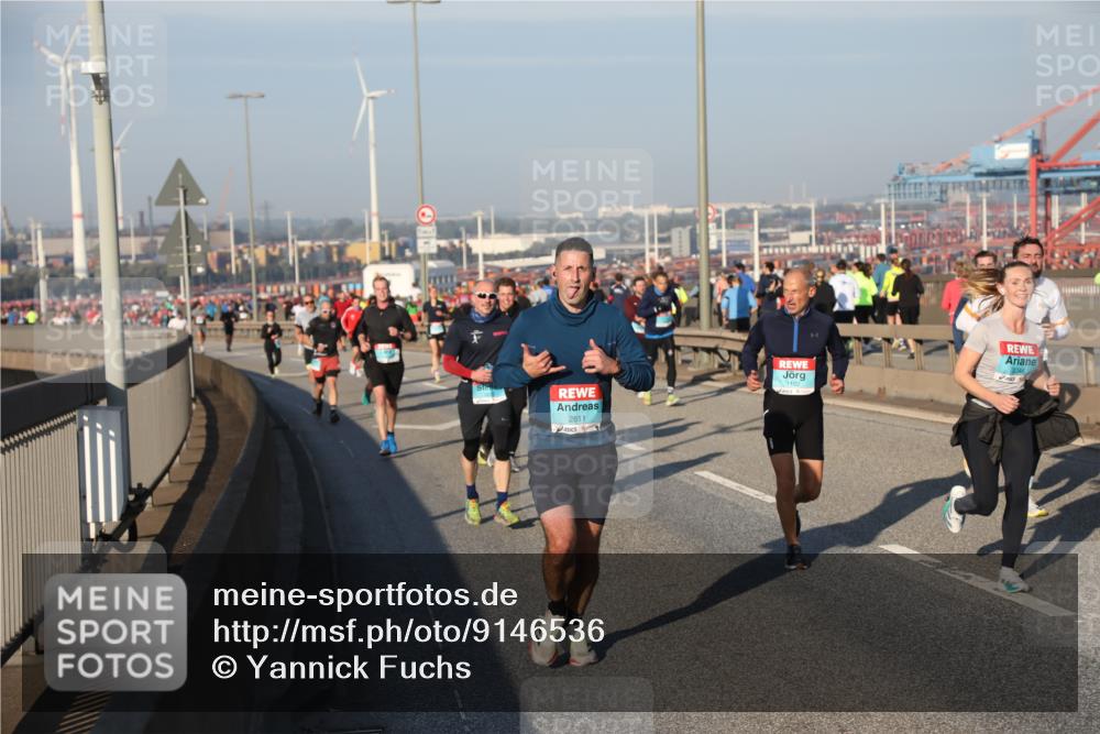 03.10.2025 - Köhlbrandbrückenlauf Yannick Fuchs http://msf.ph/oto/9146536 03.10.2025 08:36:41 Position 2 2811, 1102 meine-sportfotos.de