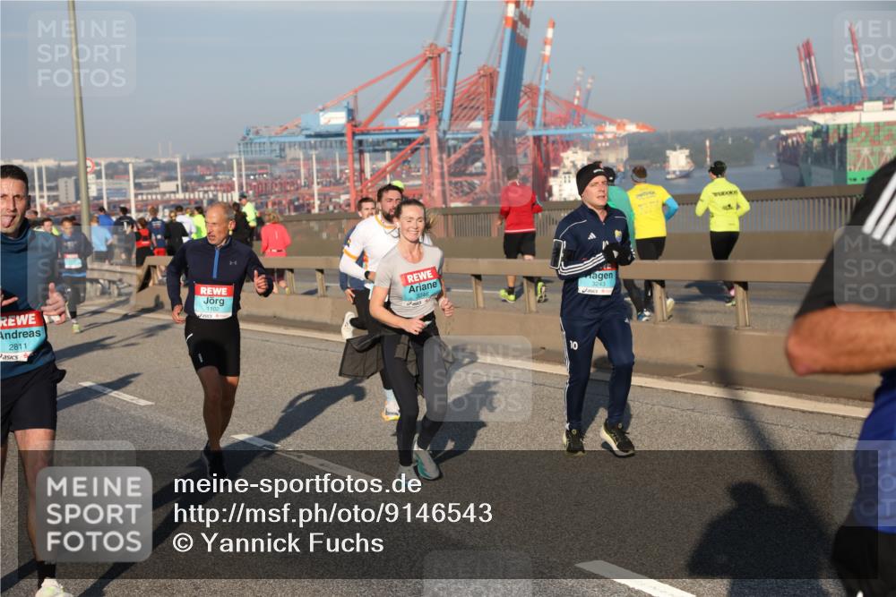 03.10.2025 - Köhlbrandbrückenlauf Yannick Fuchs http://msf.ph/oto/9146543 03.10.2025 08:36:41 Position 2 2811, 1102, 3243 meine-sportfotos.de