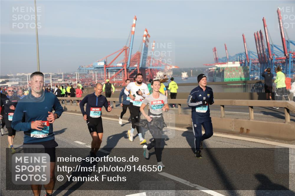 03.10.2025 - Köhlbrandbrückenlauf Yannick Fuchs http://msf.ph/oto/9146550 03.10.2025 08:36:42 Position 2 2811, 1102, 10, 3243 meine-sportfotos.de
