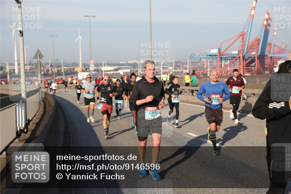 03.10.2025 - Köhlbrandbrückenlauf Yannick Fuchs http://msf.ph/oto/9146596 03.10.2025 08:36:46 Position 2 1067, 1157 meine-sportfotos.de