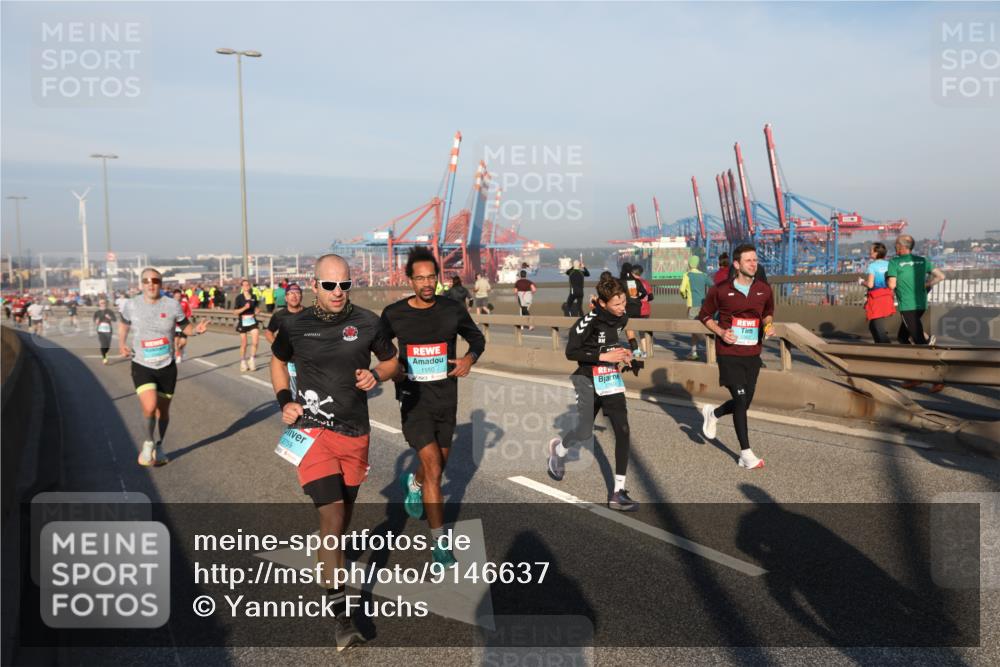 03.10.2025 - Köhlbrandbrückenlauf Yannick Fuchs http://msf.ph/oto/9146637 03.10.2025 08:36:49 Position 2 2759, 1550 meine-sportfotos.de