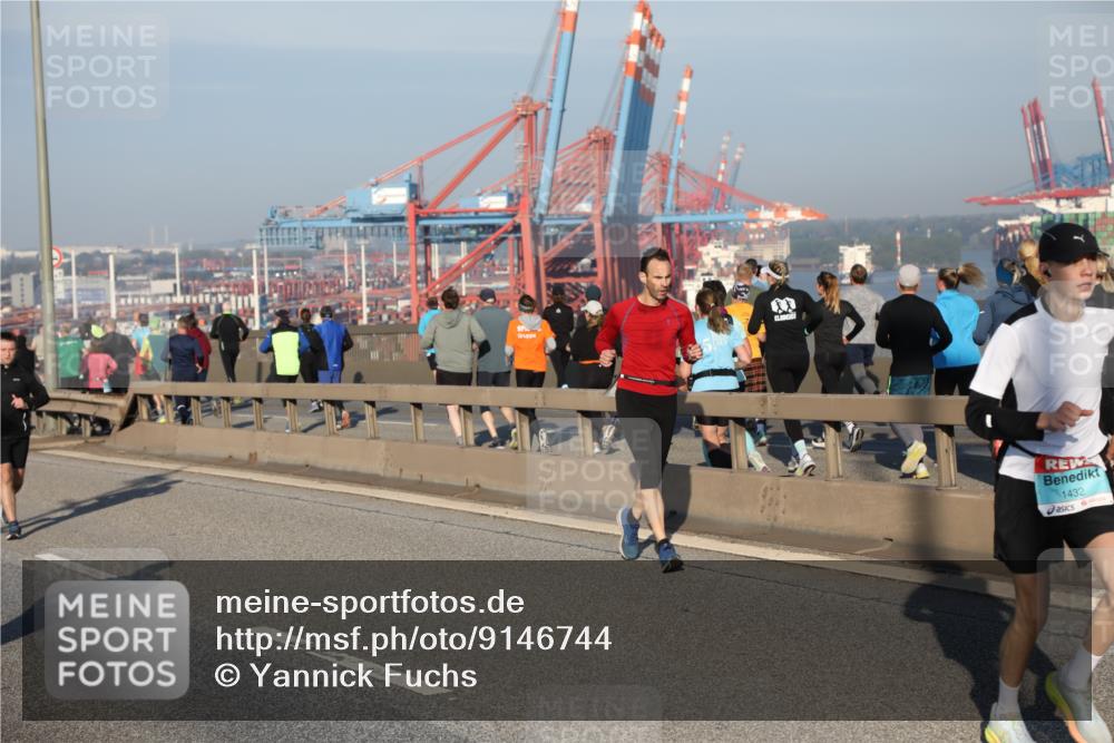 03.10.2025 - Köhlbrandbrückenlauf Yannick Fuchs http://msf.ph/oto/9146744 03.10.2025 08:37:00 Position 2 1432 meine-sportfotos.de