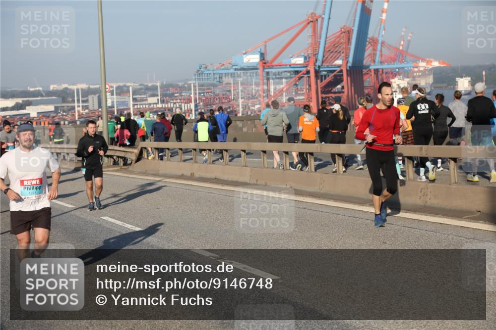 03.10.2025 - Köhlbrandbrückenlauf Yannick Fuchs http://msf.ph/oto/9146748 03.10.2025 08:37:00 Position 2 1271 meine-sportfotos.de