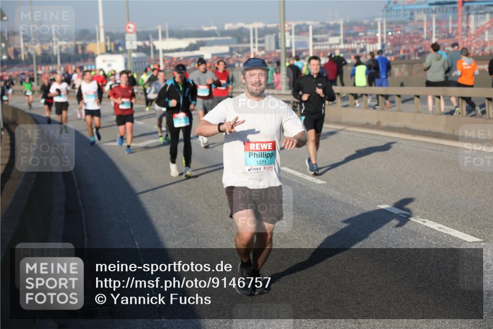 03.10.2025 - Köhlbrandbrückenlauf Yannick Fuchs http://msf.ph/oto/9146757 03.10.2025 08:37:01 Position 2 1271 meine-sportfotos.de