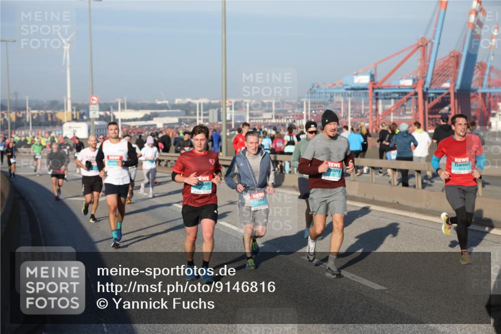 03.10.2025 - Köhlbrandbrückenlauf Yannick Fuchs http://msf.ph/oto/9146816 03.10.2025 08:37:07 Position 2 3518 meine-sportfotos.de