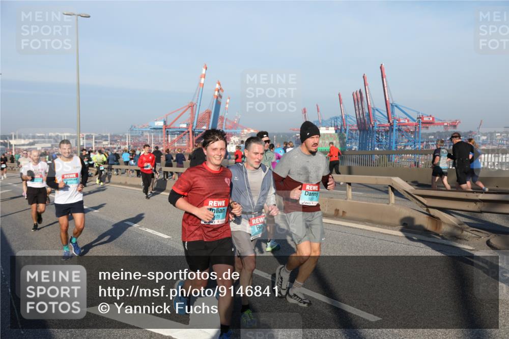 03.10.2025 - Köhlbrandbrückenlauf Yannick Fuchs http://msf.ph/oto/9146841 03.10.2025 08:37:09 Position 2 075, 1237 meine-sportfotos.de