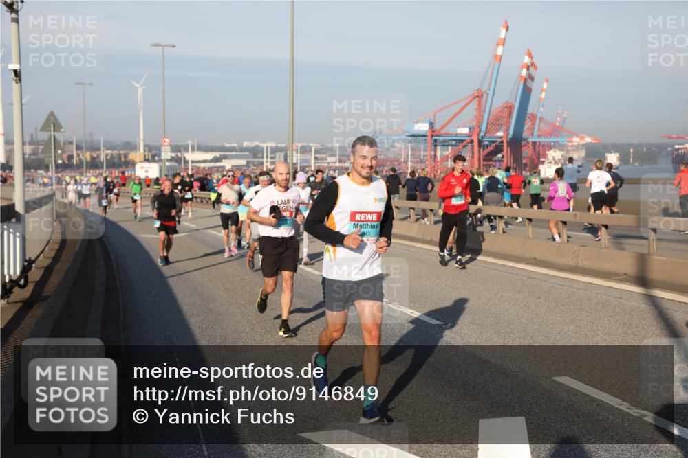 03.10.2025 - Köhlbrandbrückenlauf Yannick Fuchs http://msf.ph/oto/9146849 03.10.2025 08:37:10 Position 2  meine-sportfotos.de