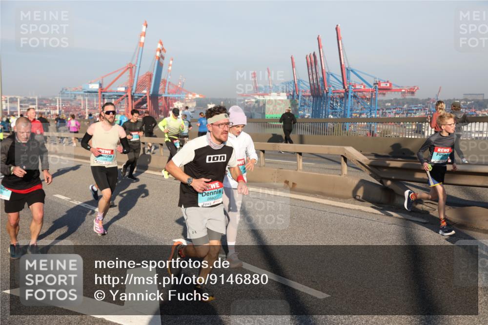 03.10.2025 - Köhlbrandbrückenlauf Yannick Fuchs http://msf.ph/oto/9146880 03.10.2025 08:37:14 Position 2 2880 meine-sportfotos.de