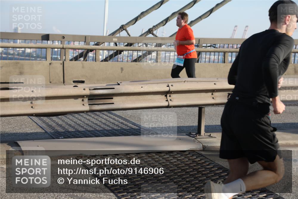 03.10.2025 - Köhlbrandbrückenlauf Yannick Fuchs http://msf.ph/oto/9146906 03.10.2025 08:37:22 Position 2  meine-sportfotos.de