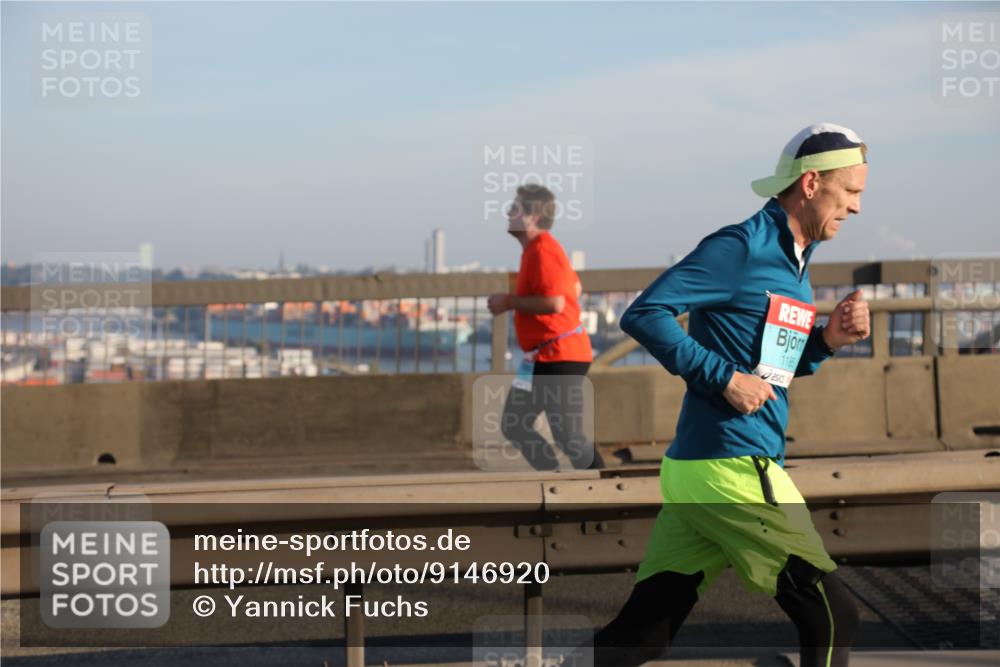 03.10.2025 - Köhlbrandbrückenlauf Yannick Fuchs http://msf.ph/oto/9146920 03.10.2025 08:37:24 Position 2  meine-sportfotos.de