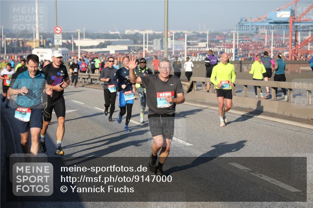 03.10.2025 - Köhlbrandbrückenlauf Yannick Fuchs http://msf.ph/oto/9147000 03.10.2025 08:37:44 Position 2 1115, 10 meine-sportfotos.de