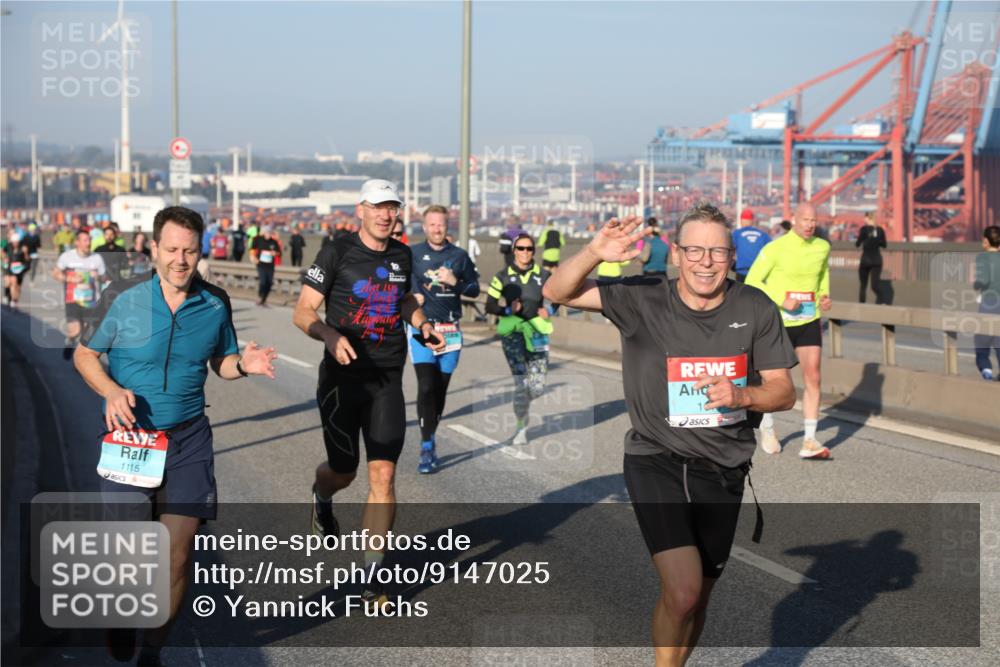 03.10.2025 - Köhlbrandbrückenlauf Yannick Fuchs http://msf.ph/oto/9147025 03.10.2025 08:37:46 Position 2 1115 meine-sportfotos.de
