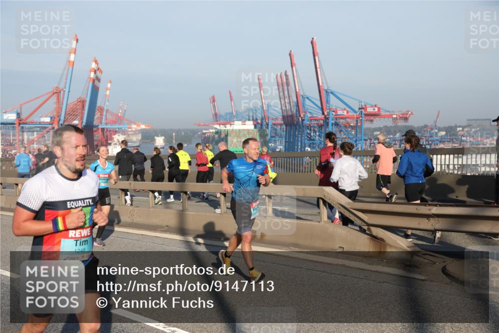 03.10.2025 - Köhlbrandbrückenlauf Yannick Fuchs http://msf.ph/oto/9147113 03.10.2025 08:37:54 Position 2 1248, 2 meine-sportfotos.de