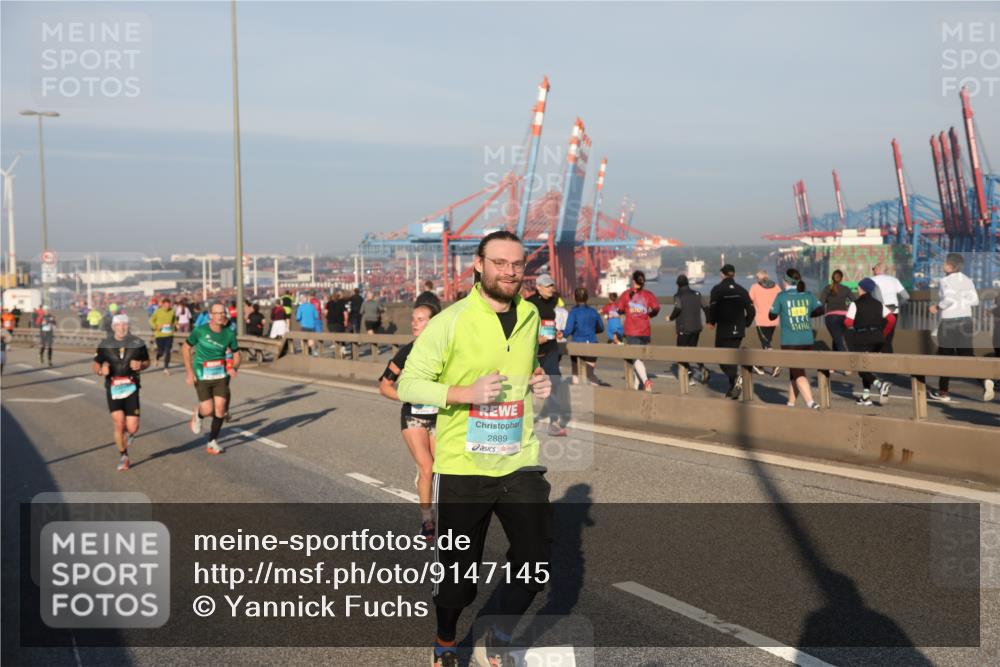 03.10.2025 - Köhlbrandbrückenlauf Yannick Fuchs http://msf.ph/oto/9147145 03.10.2025 08:37:57 Position 2 2889, 174, 314 meine-sportfotos.de
