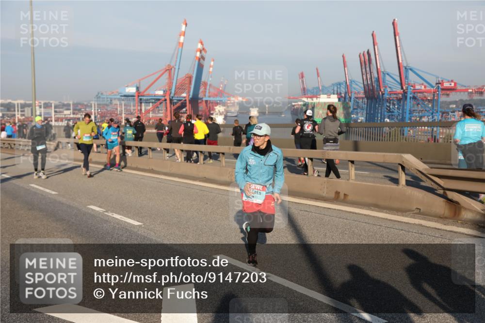 03.10.2025 - Köhlbrandbrückenlauf Yannick Fuchs http://msf.ph/oto/9147203 03.10.2025 08:38:02 Position 2  meine-sportfotos.de